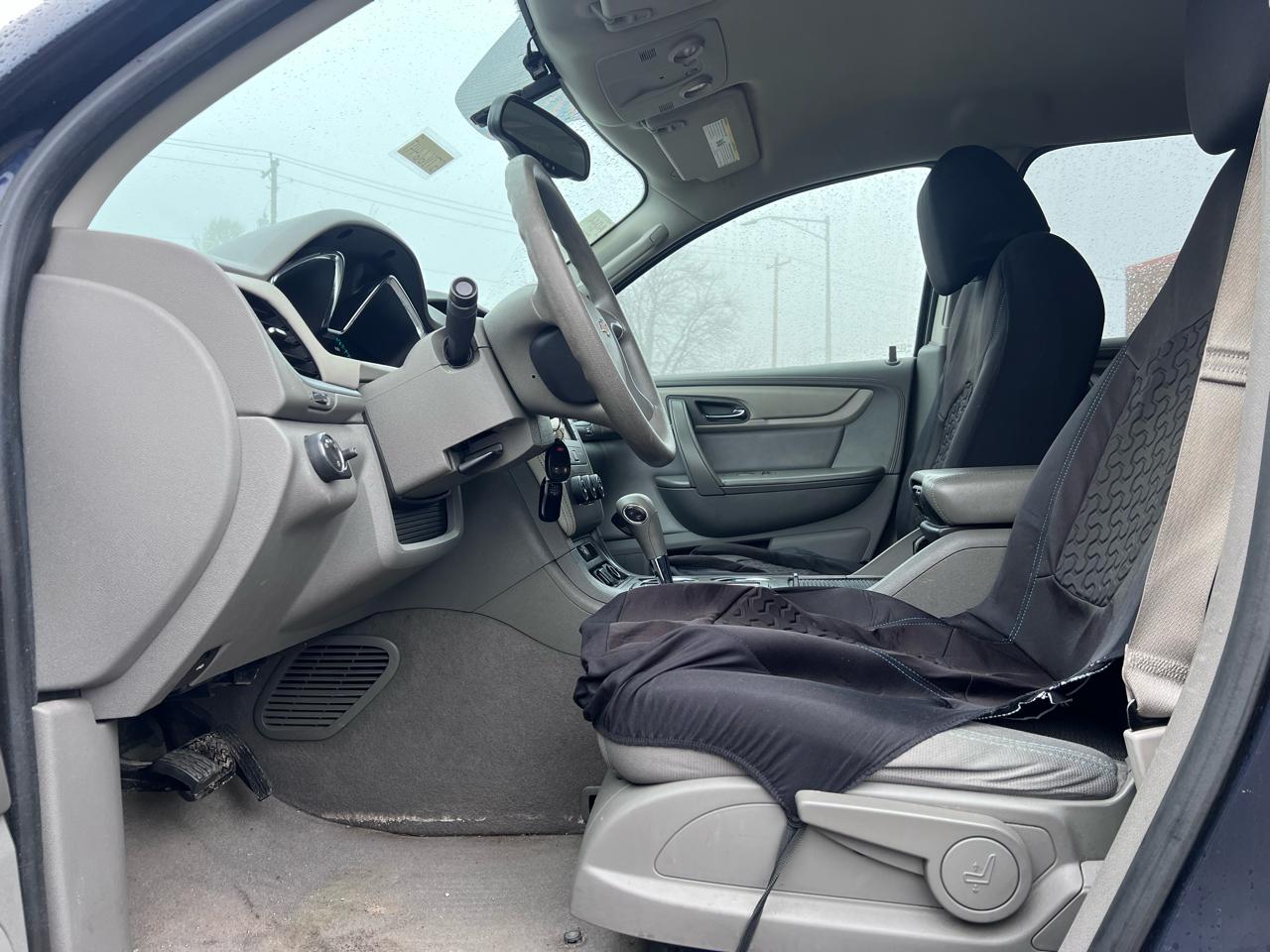 Chevrolet Traverse LS FWD w/PDC 2017