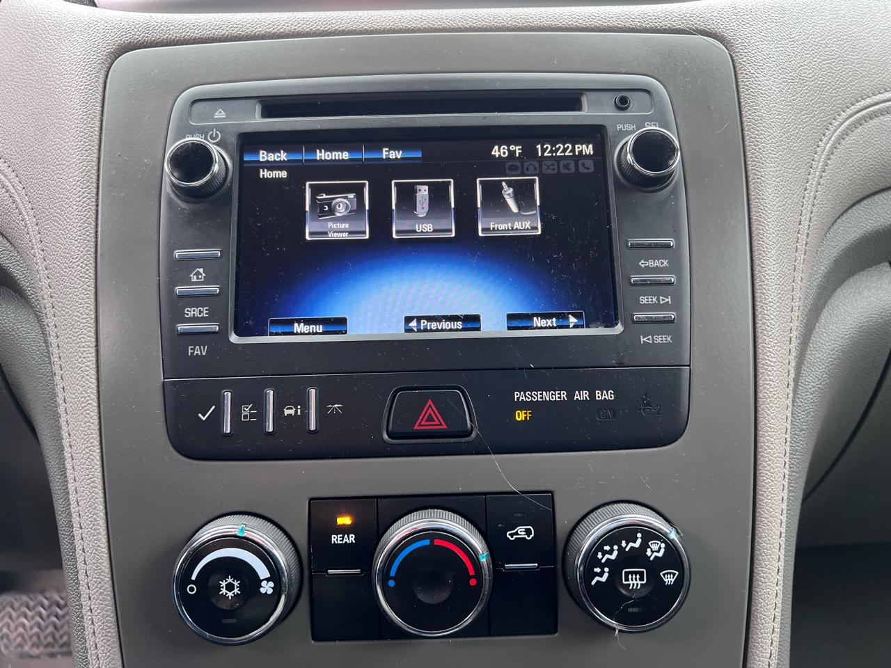 Chevrolet Traverse LS FWD w/PDC 2017