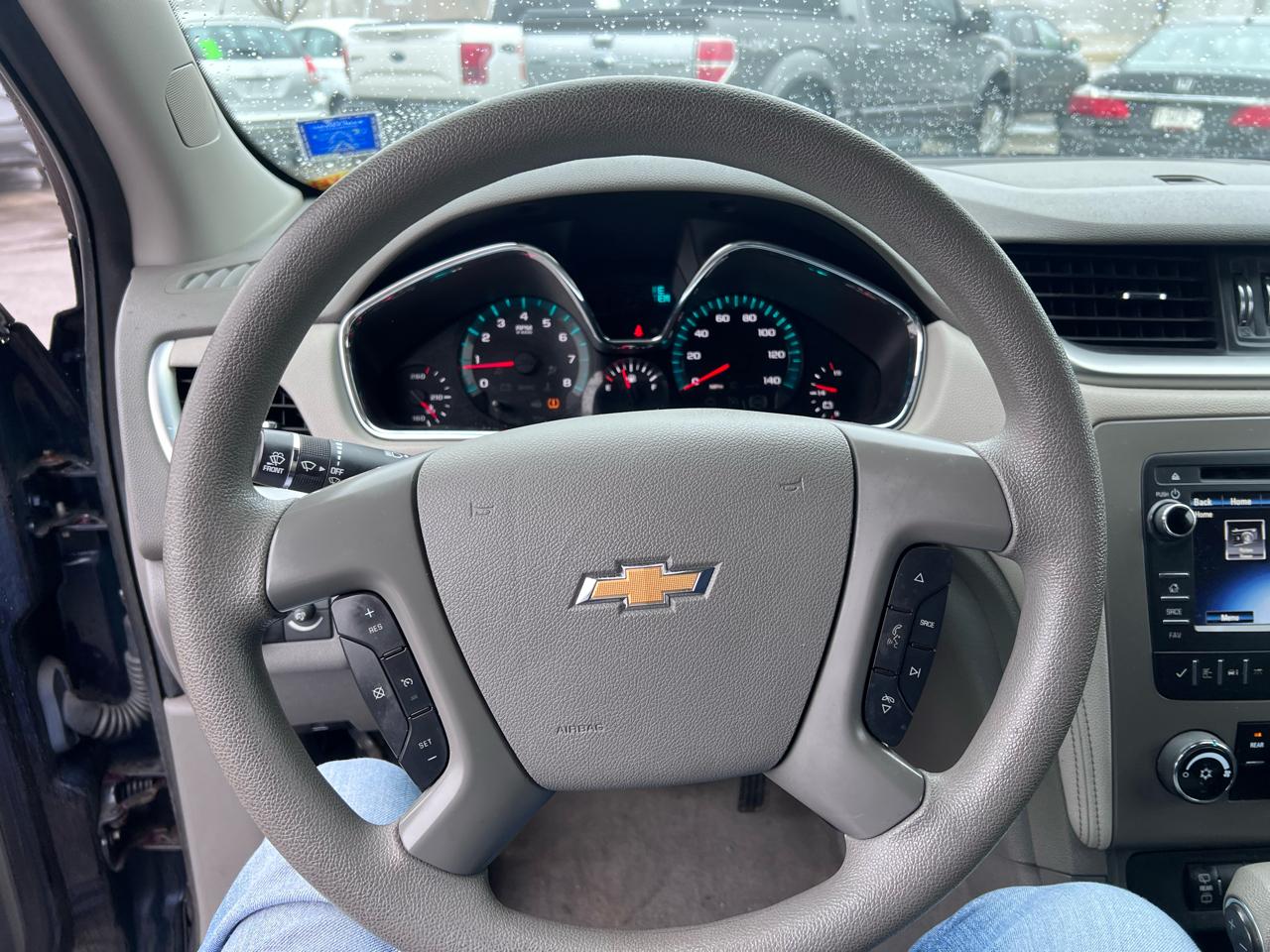 Chevrolet Traverse LS FWD w/PDC 2017