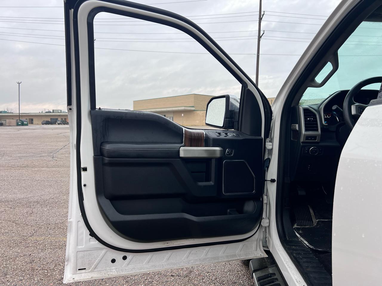 Ford F-150 Lariat SuperCrew 6.5-ft. Bed 4WD 2017