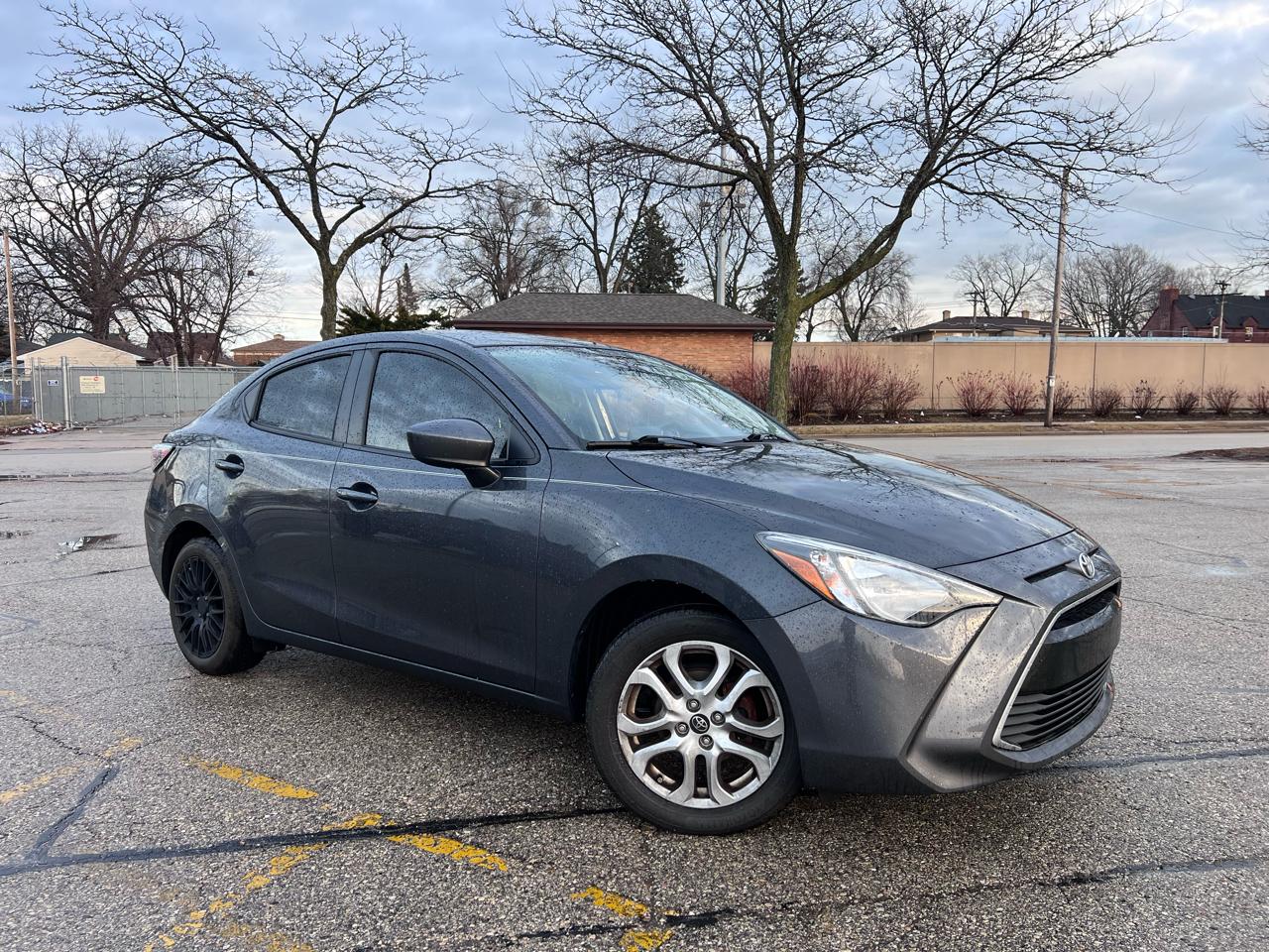 Toyota Yaris iA 6A 2018