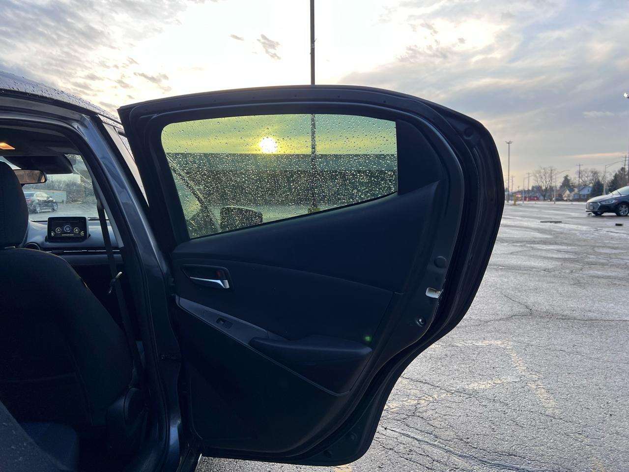 Toyota Yaris iA 6A 2018