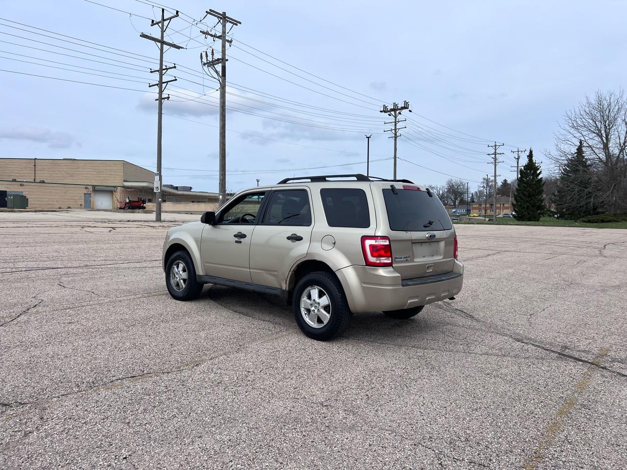 Ford Escape XLT FWD 2011