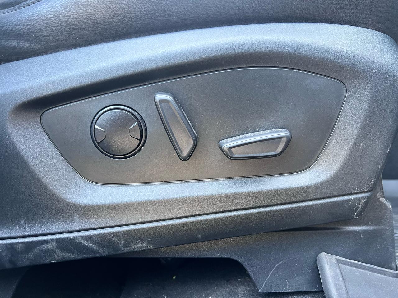 Ford Explorer XLT AWD 2021