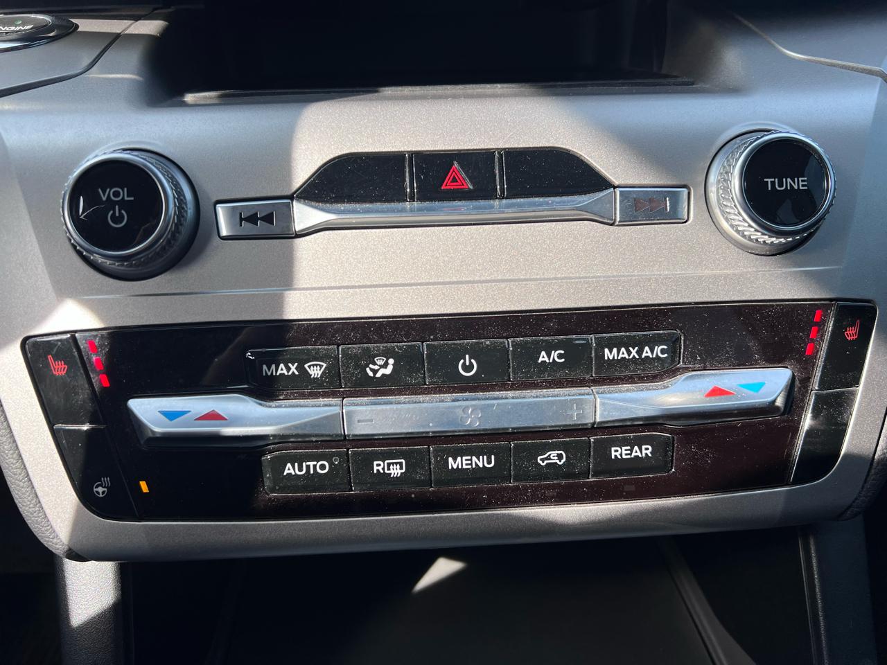 Ford Explorer XLT AWD 2021