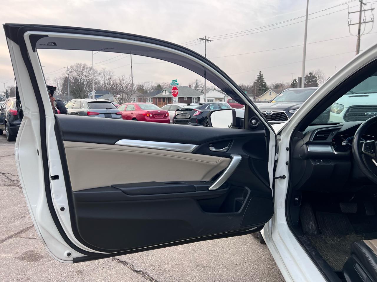 Honda Civic EX-L Coupe CVT 2016