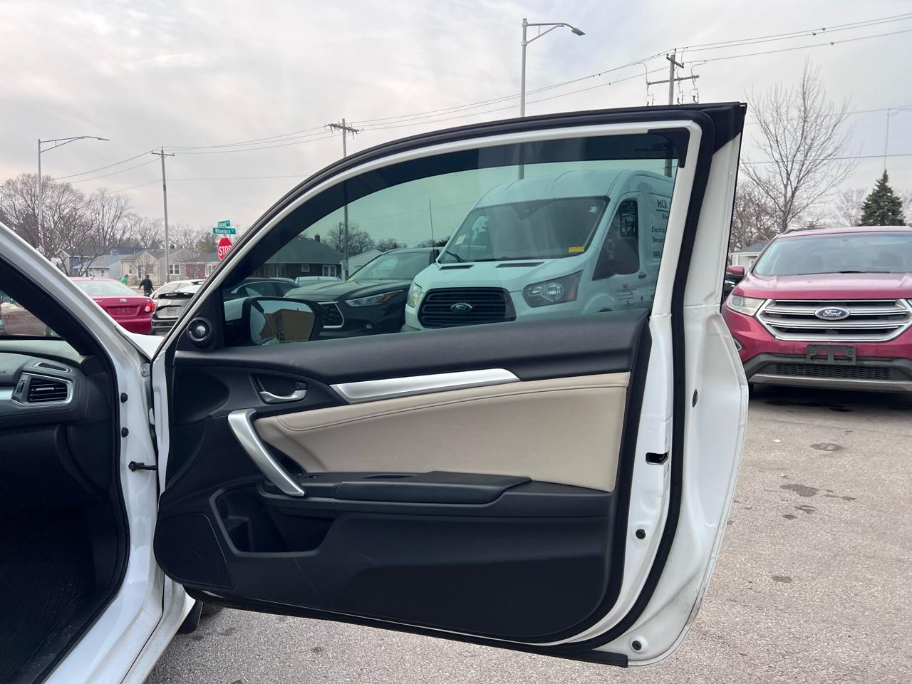 Honda Civic EX-L Coupe CVT 2016