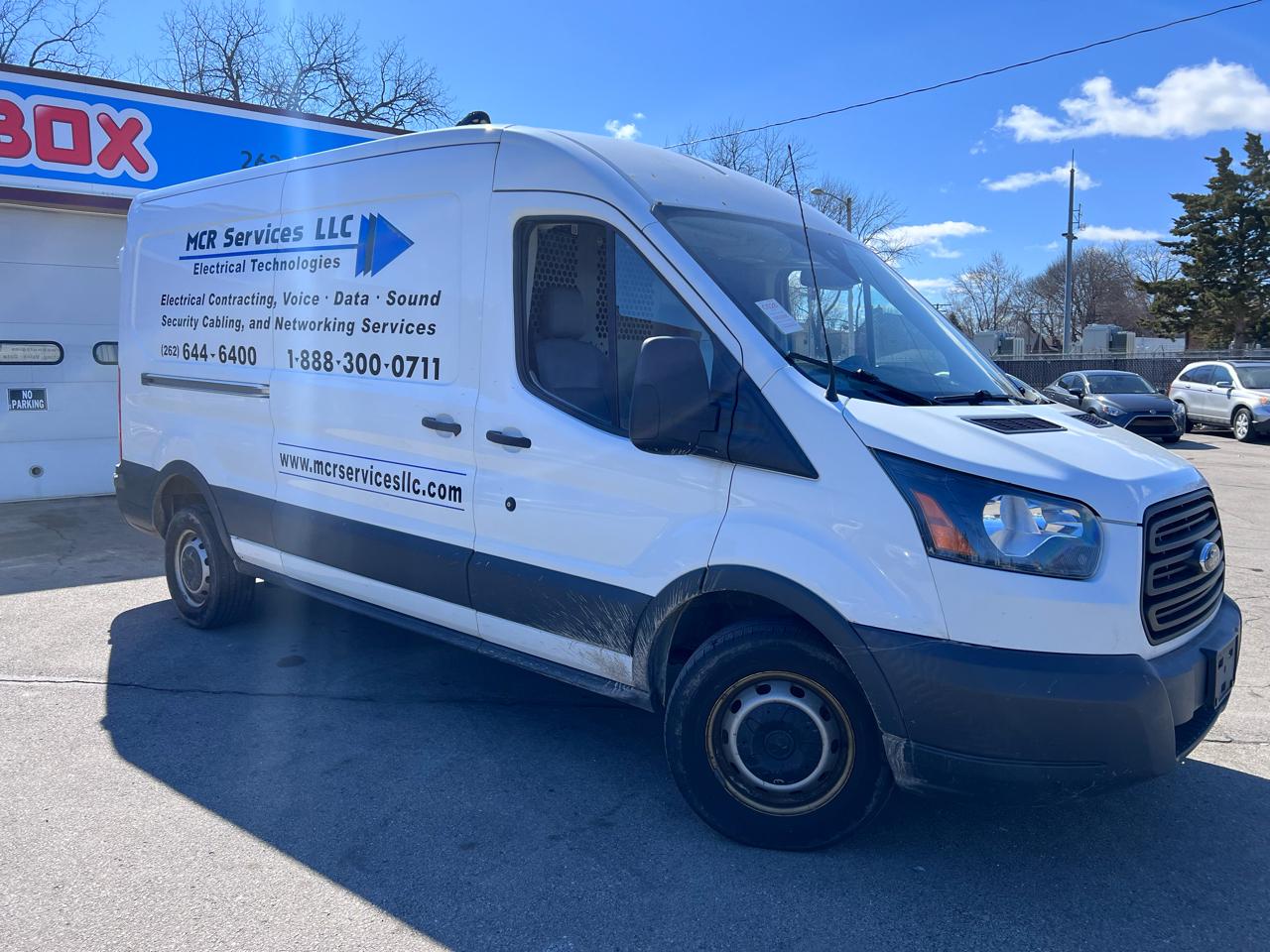 Ford Transit 250 Van Med. Roof w/Sliding Pass. 148-in. WB 2018