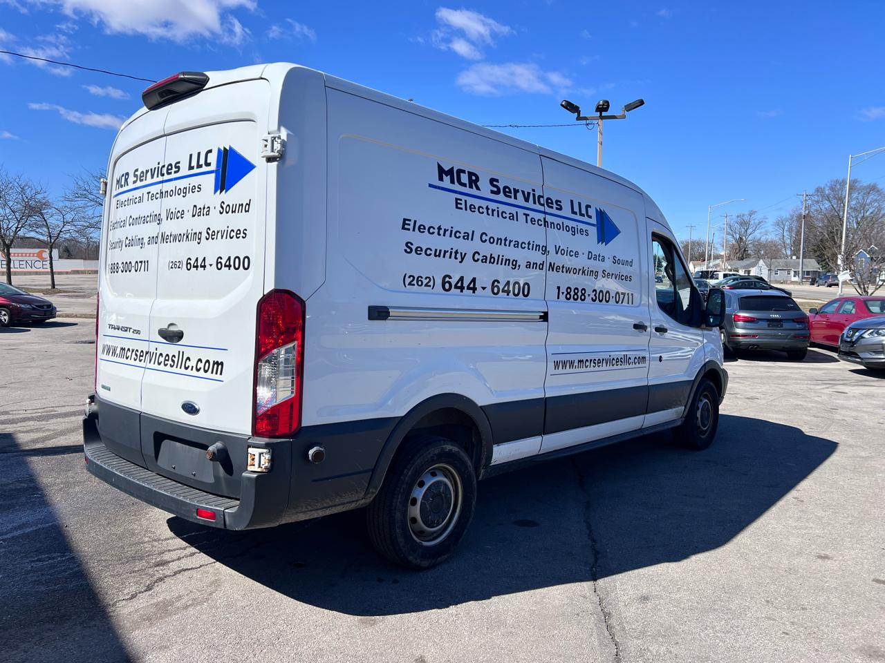 Ford Transit 250 Van Med. Roof w/Sliding Pass. 148-in. WB 2018