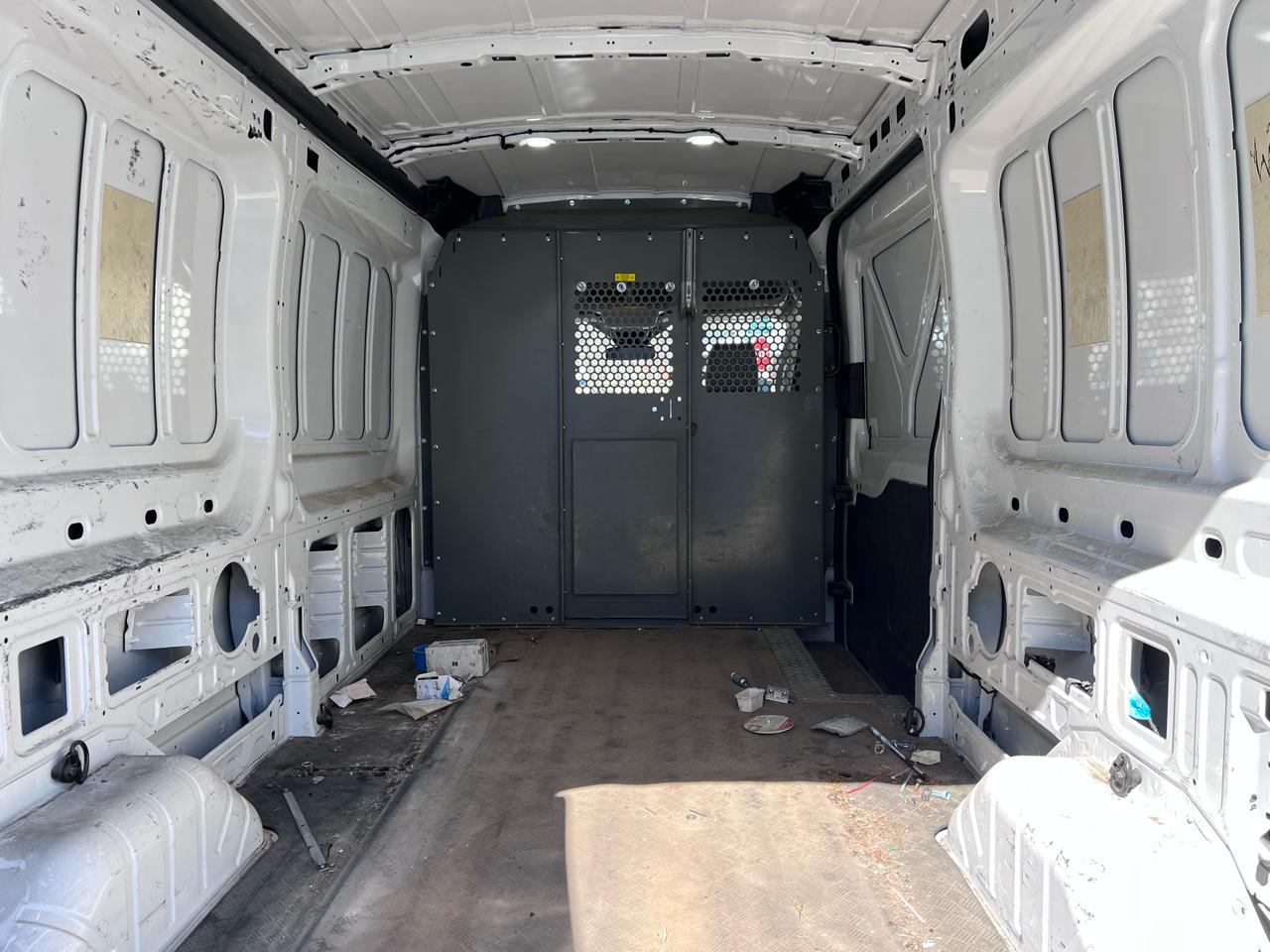 Ford Transit 250 Van Med. Roof w/Sliding Pass. 148-in. WB 2018