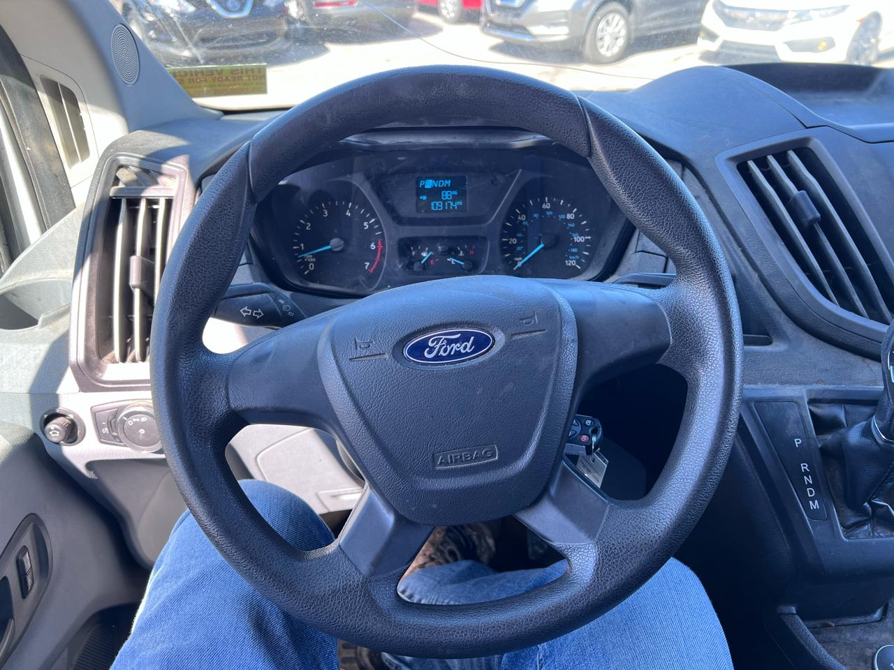 Ford Transit 250 Van Med. Roof w/Sliding Pass. 148-in. WB 2018