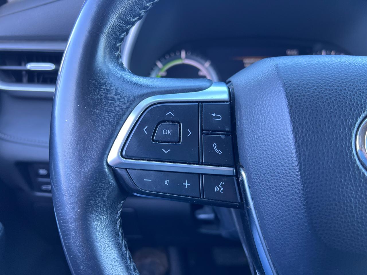 Toyota Highlander Hybrid XLE AWD 2020