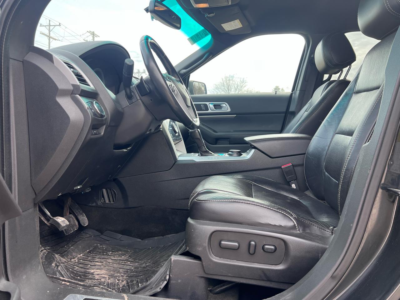 Ford Explorer Sport 4WD 2013