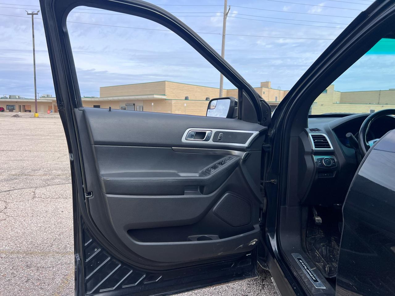 Ford Explorer Sport 4WD 2013