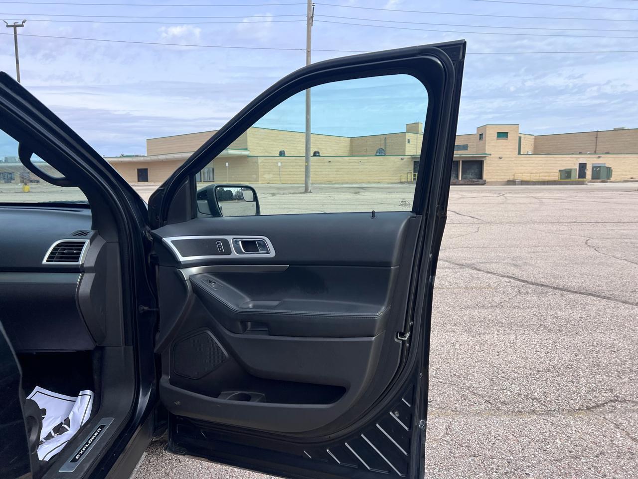 Ford Explorer Sport 4WD 2013