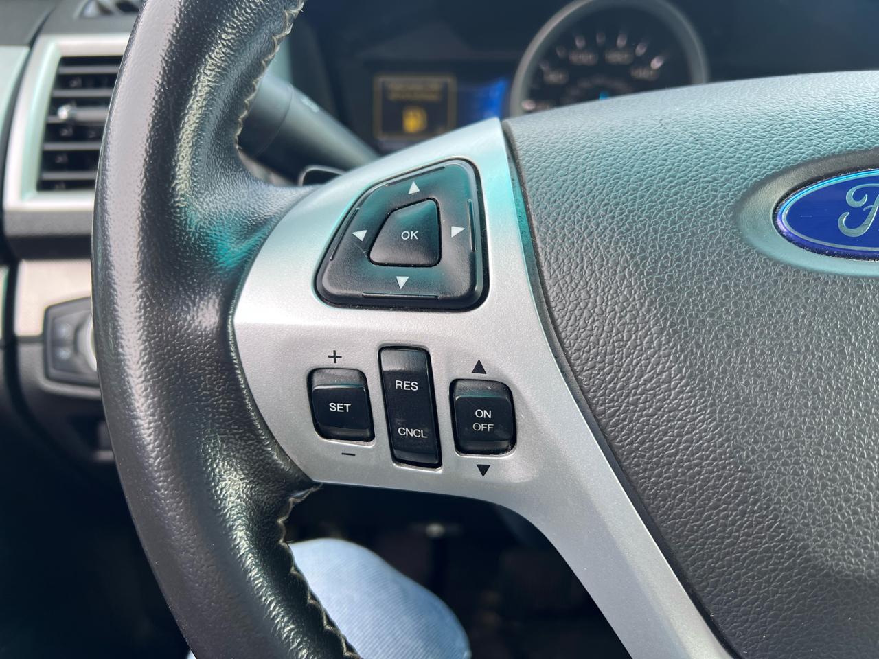 Ford Explorer Sport 4WD 2013