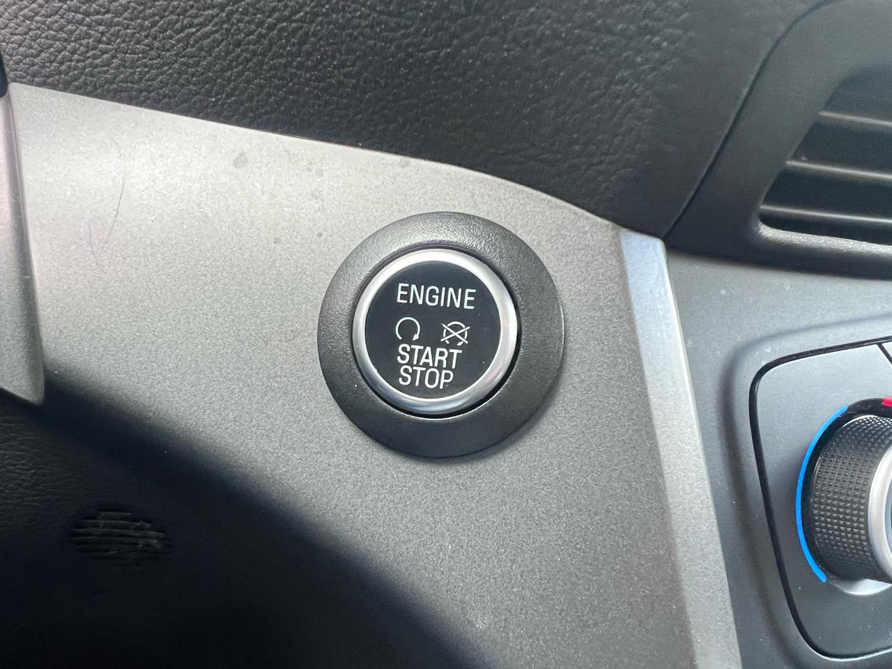 Ford Escape SEL 4WD 2019