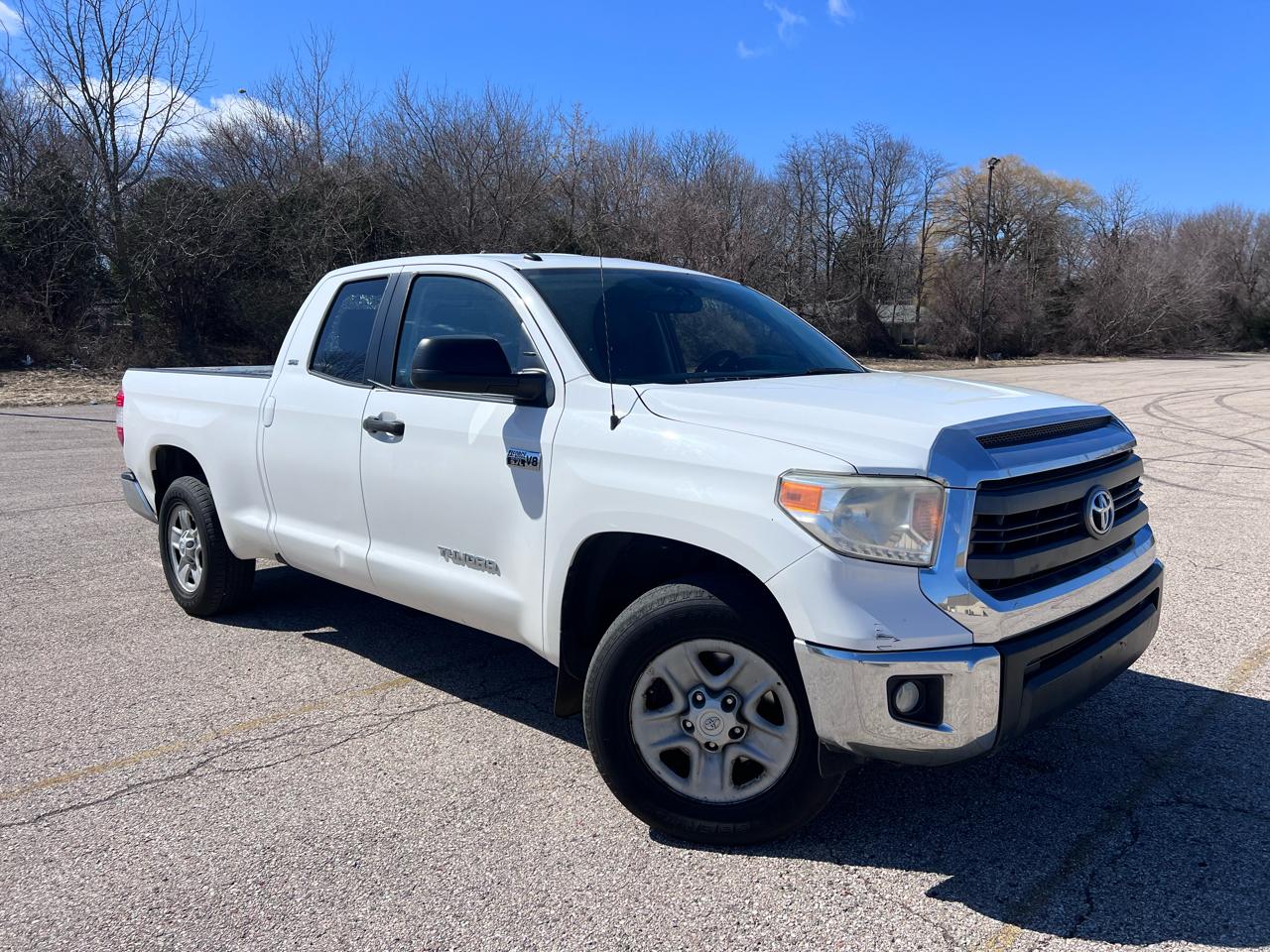 Toyota Tundra SR5 5.7L V8 Double Cab 2WD 2015