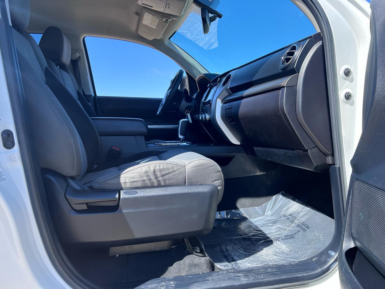 Toyota Tundra SR5 5.7L V8 Double Cab 2WD 2015