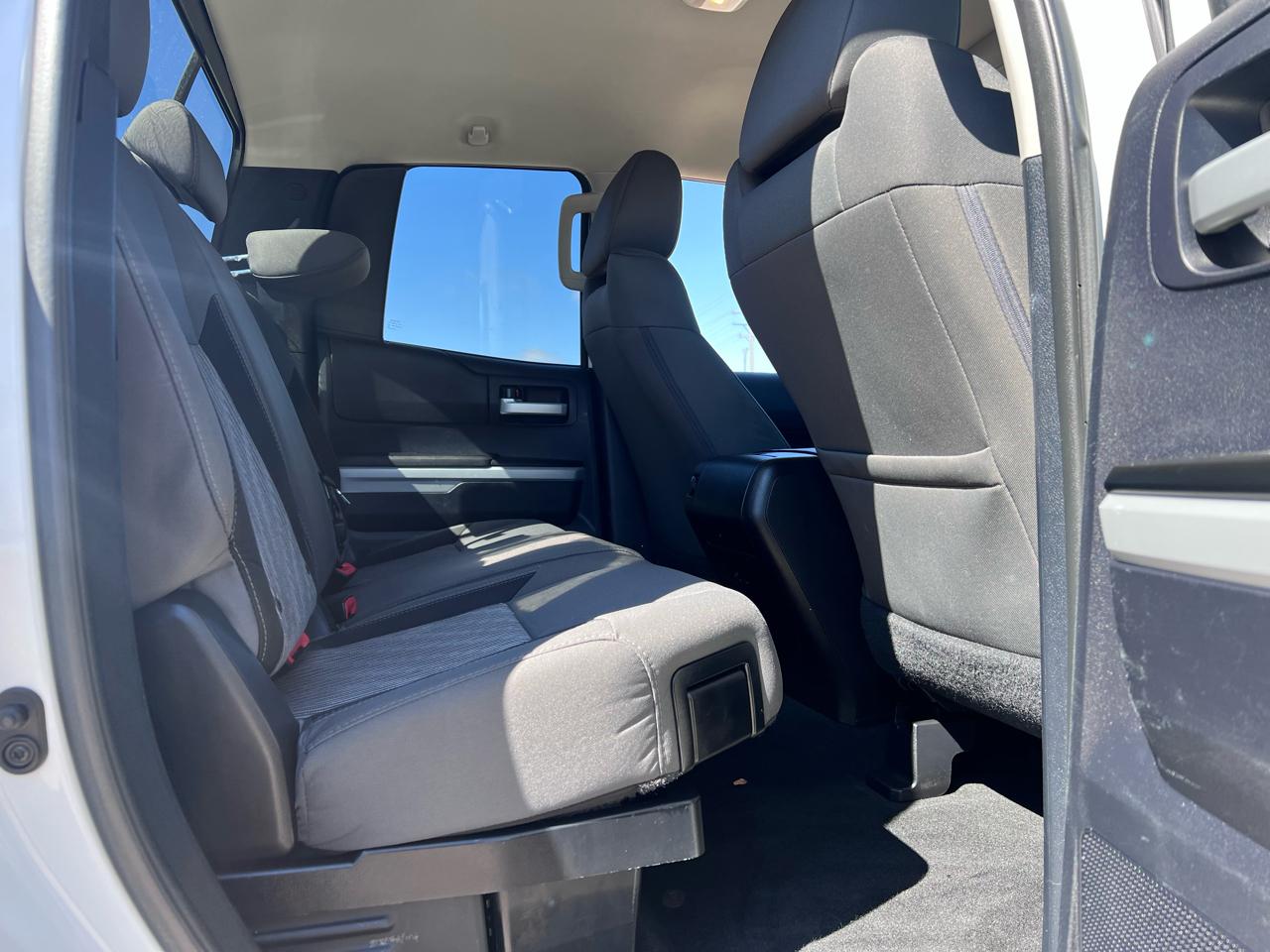 Toyota Tundra SR5 5.7L V8 Double Cab 2WD 2015