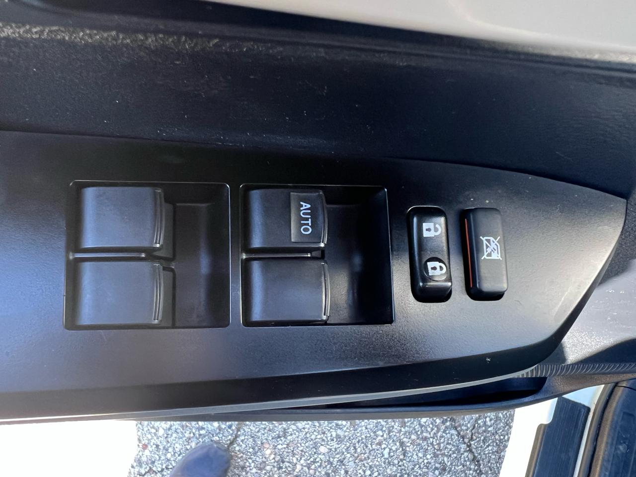 Toyota Tundra SR5 5.7L V8 Double Cab 2WD 2015