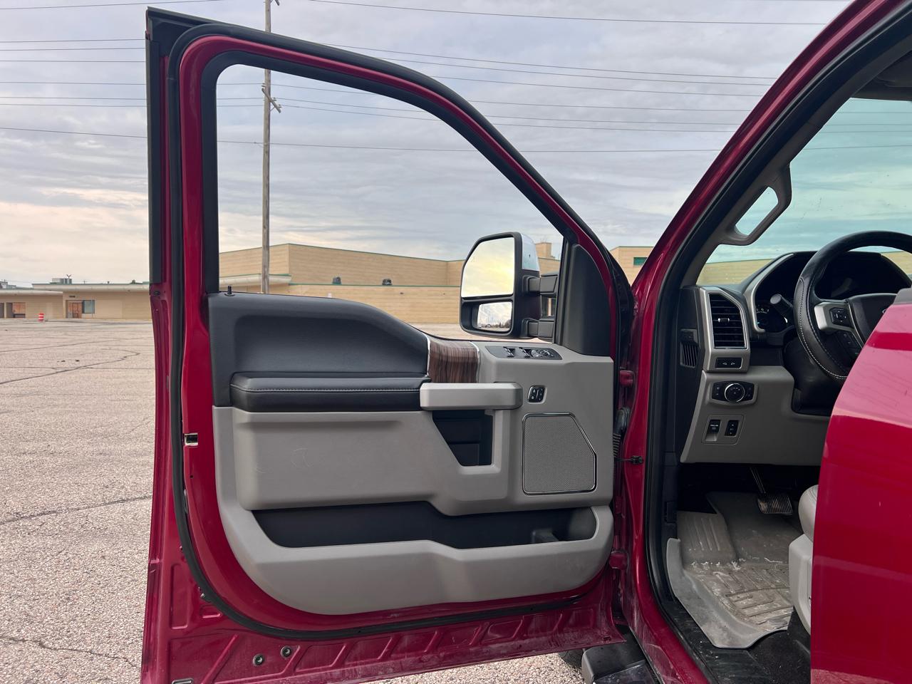 Ford F-150 Lariat SuperCrew 4WD 2018