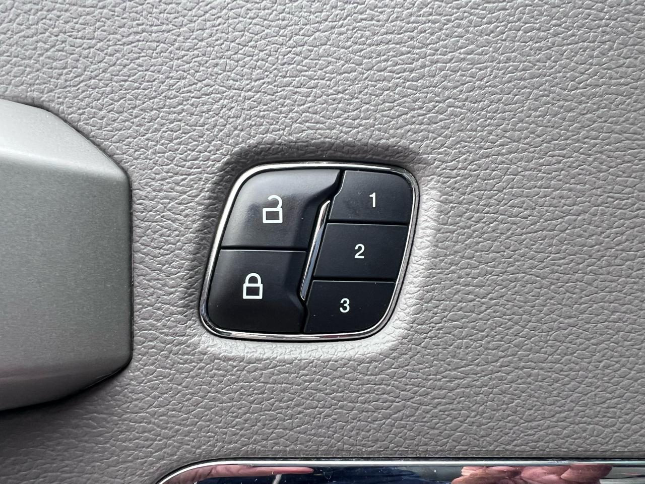 Ford F-150 Lariat SuperCrew 4WD 2018