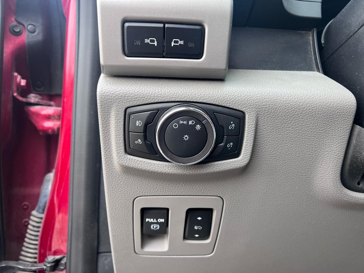 Ford F-150 Lariat SuperCrew 4WD 2018