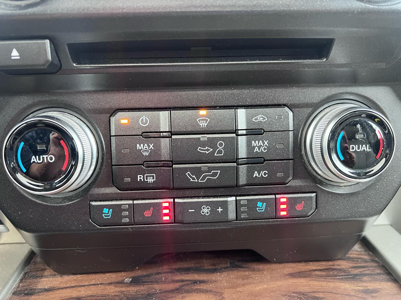 Ford F-150 Lariat SuperCrew 4WD 2018