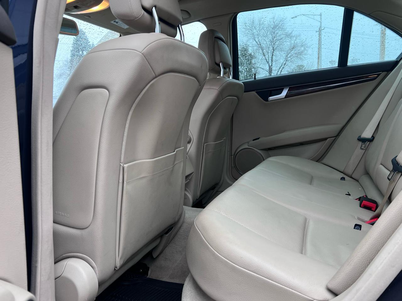 Mercedes-Benz C-Class C300 4MATIC Luxury Sedan 2012