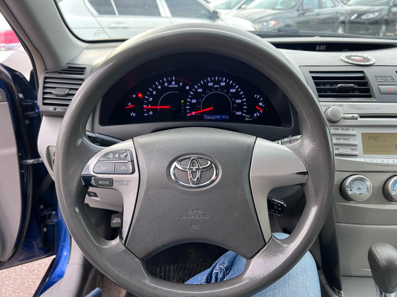 Toyota Camry SE 6-Spd MT 2010