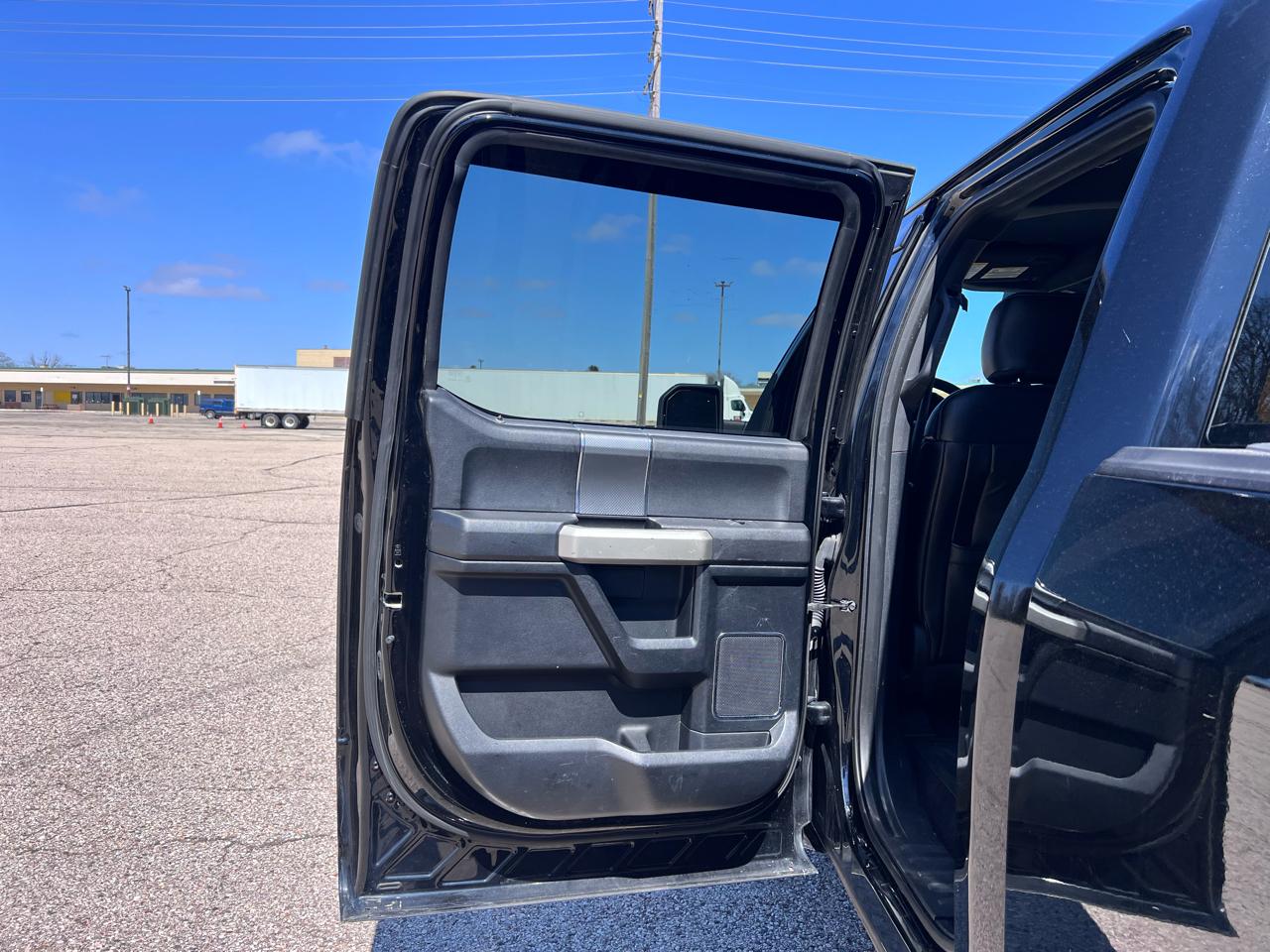 Ford F-150 Lariat SuperCrew 5.5-ft. Bed 4WD 2016