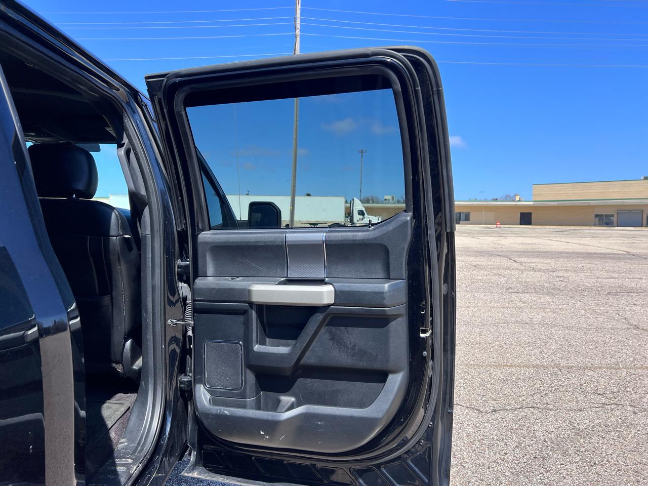 Ford F-150 Lariat SuperCrew 5.5-ft. Bed 4WD 2016