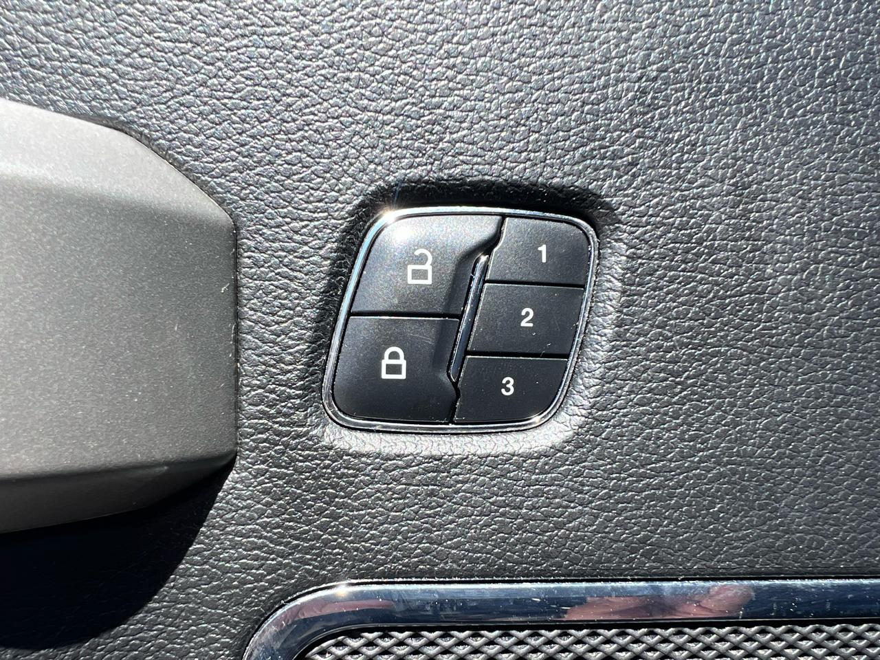 Ford F-150 Lariat SuperCrew 5.5-ft. Bed 4WD 2016