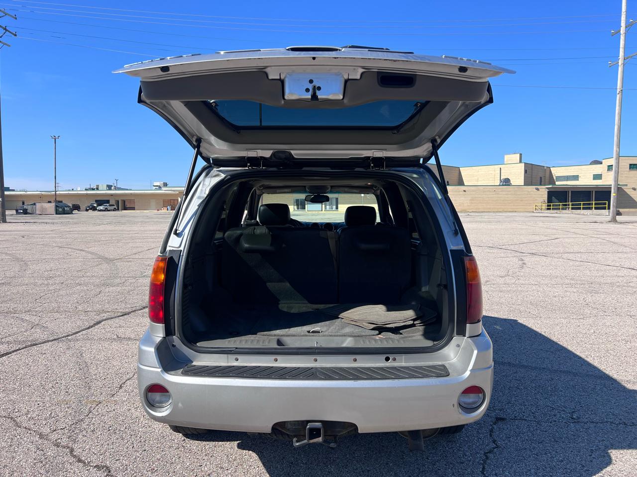 GMC Envoy SLE 4WD 2004