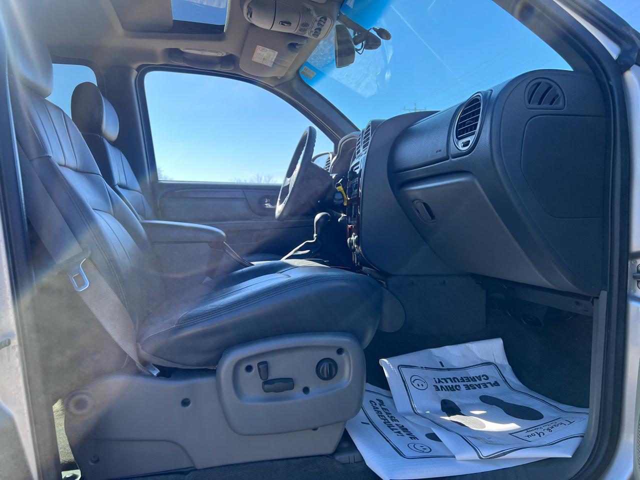 GMC Envoy SLE 4WD 2004