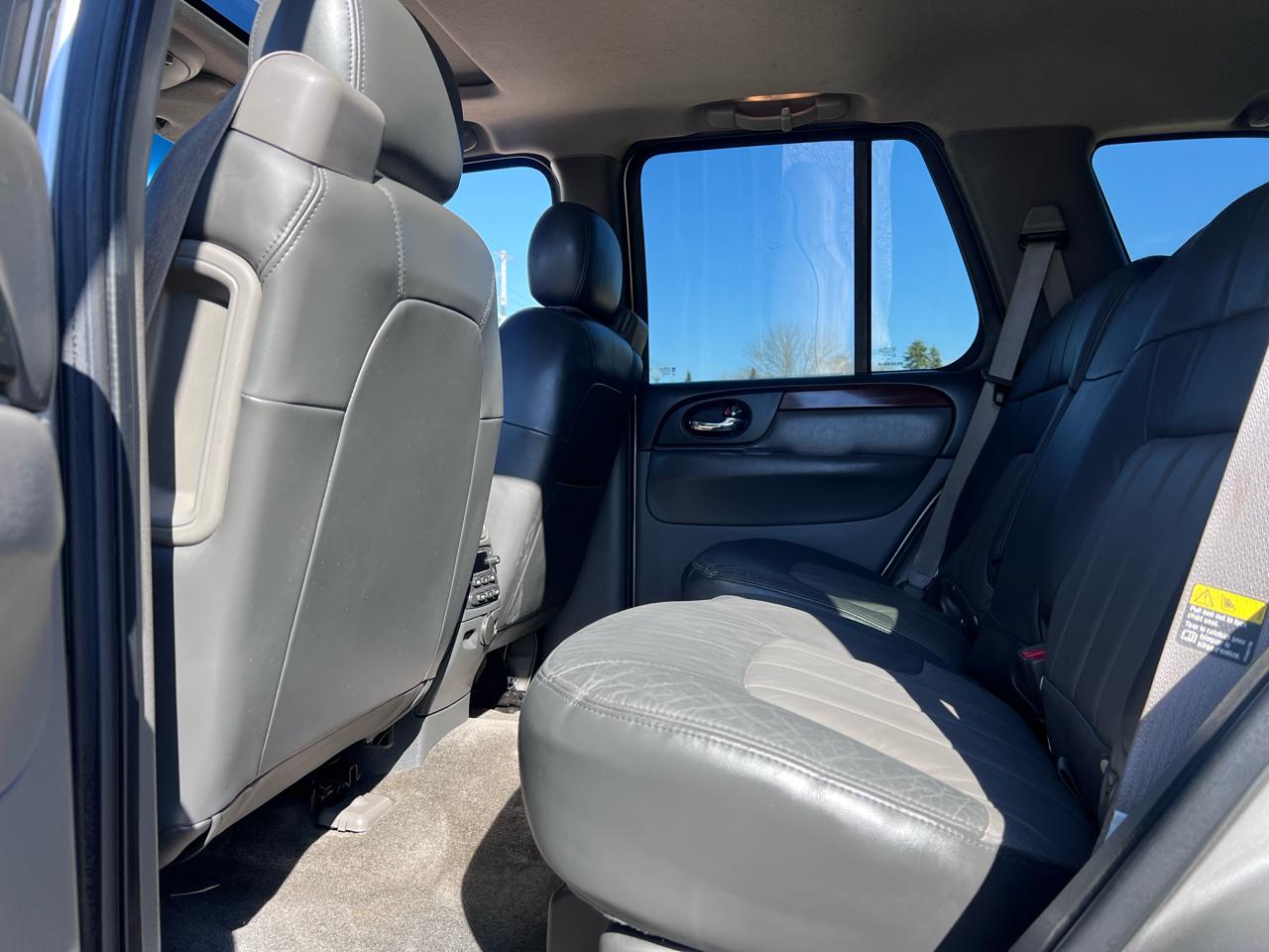 GMC Envoy SLE 4WD 2004