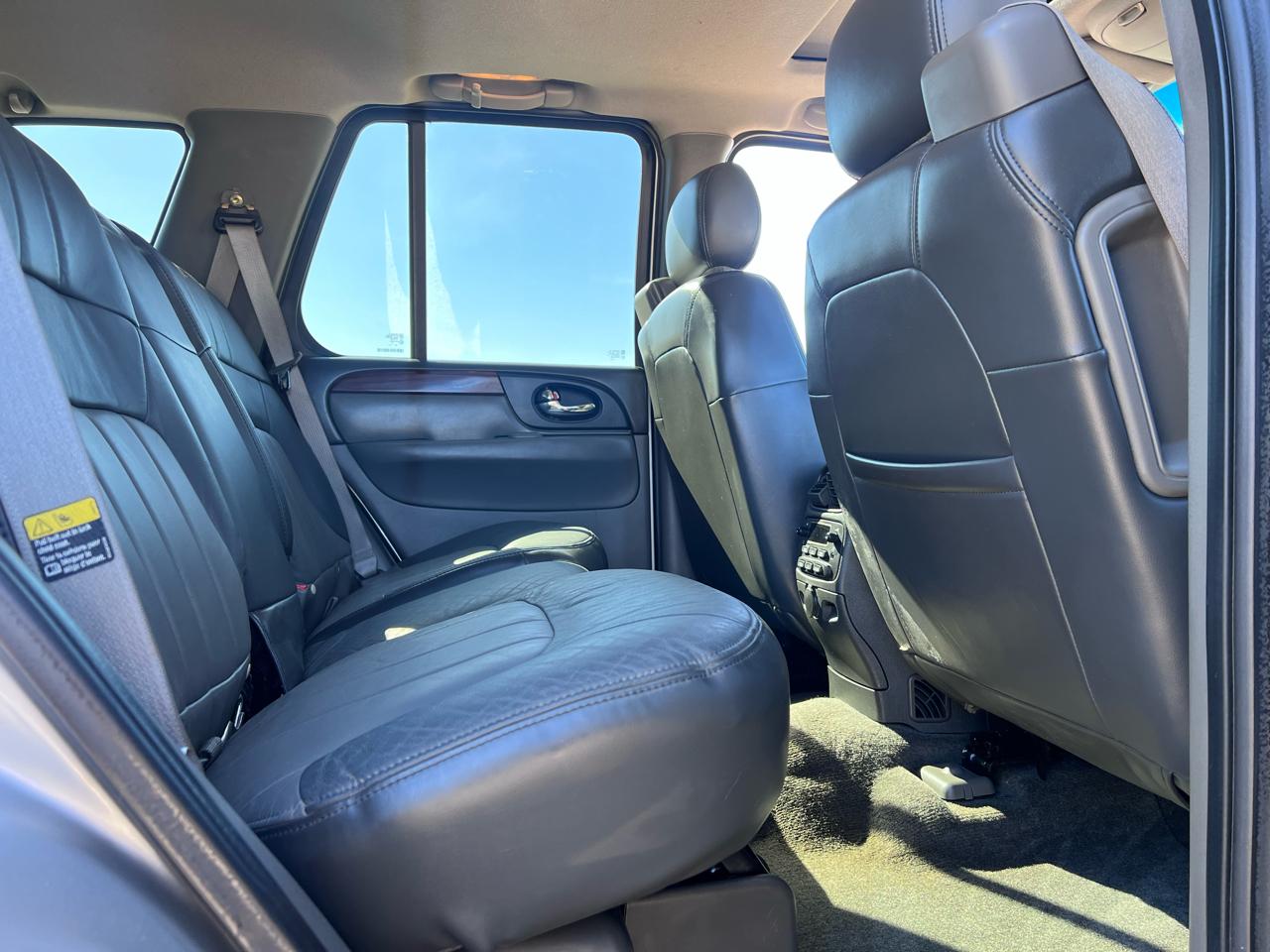 GMC Envoy SLE 4WD 2004