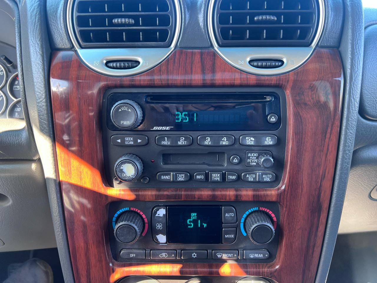 GMC Envoy SLE 4WD 2004