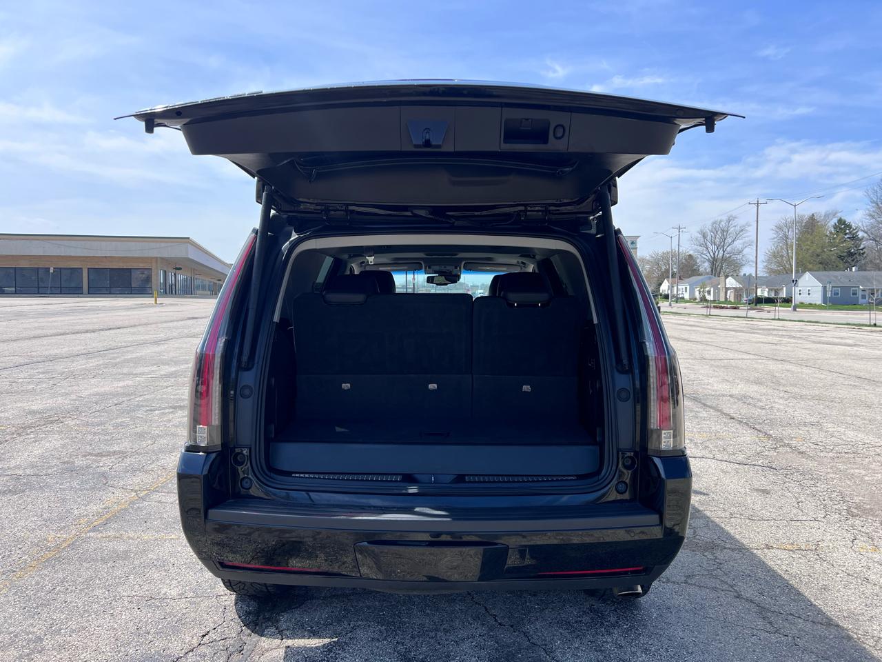 Cadillac Escalade Platinum 4WD 2016