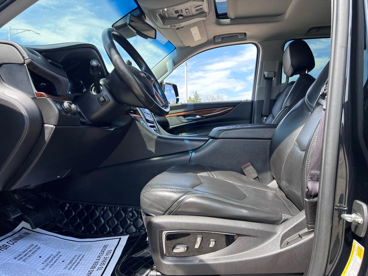 Cadillac Escalade Platinum 4WD 2016
