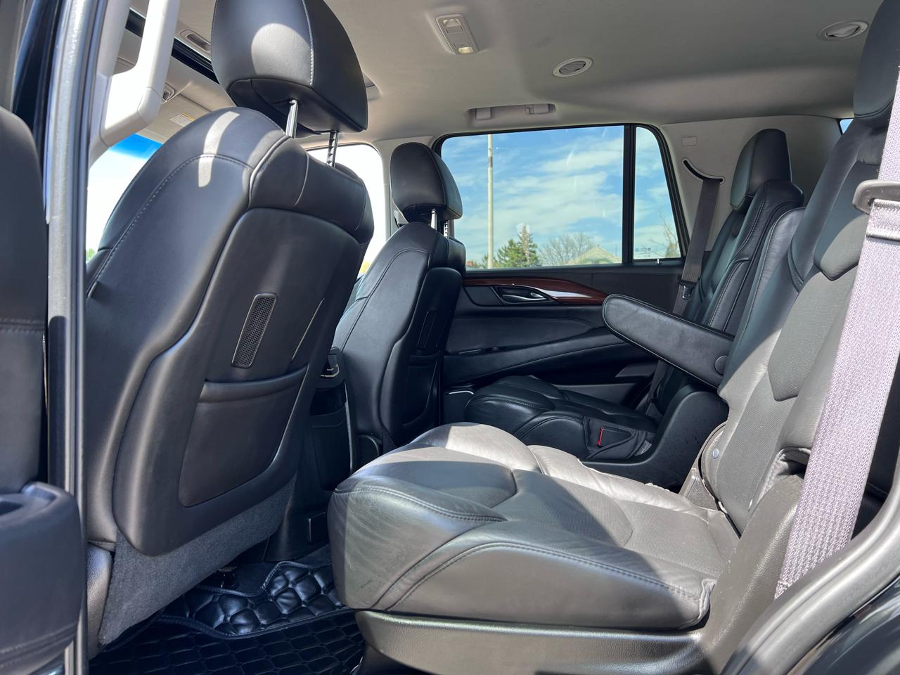 Cadillac Escalade Platinum 4WD 2016