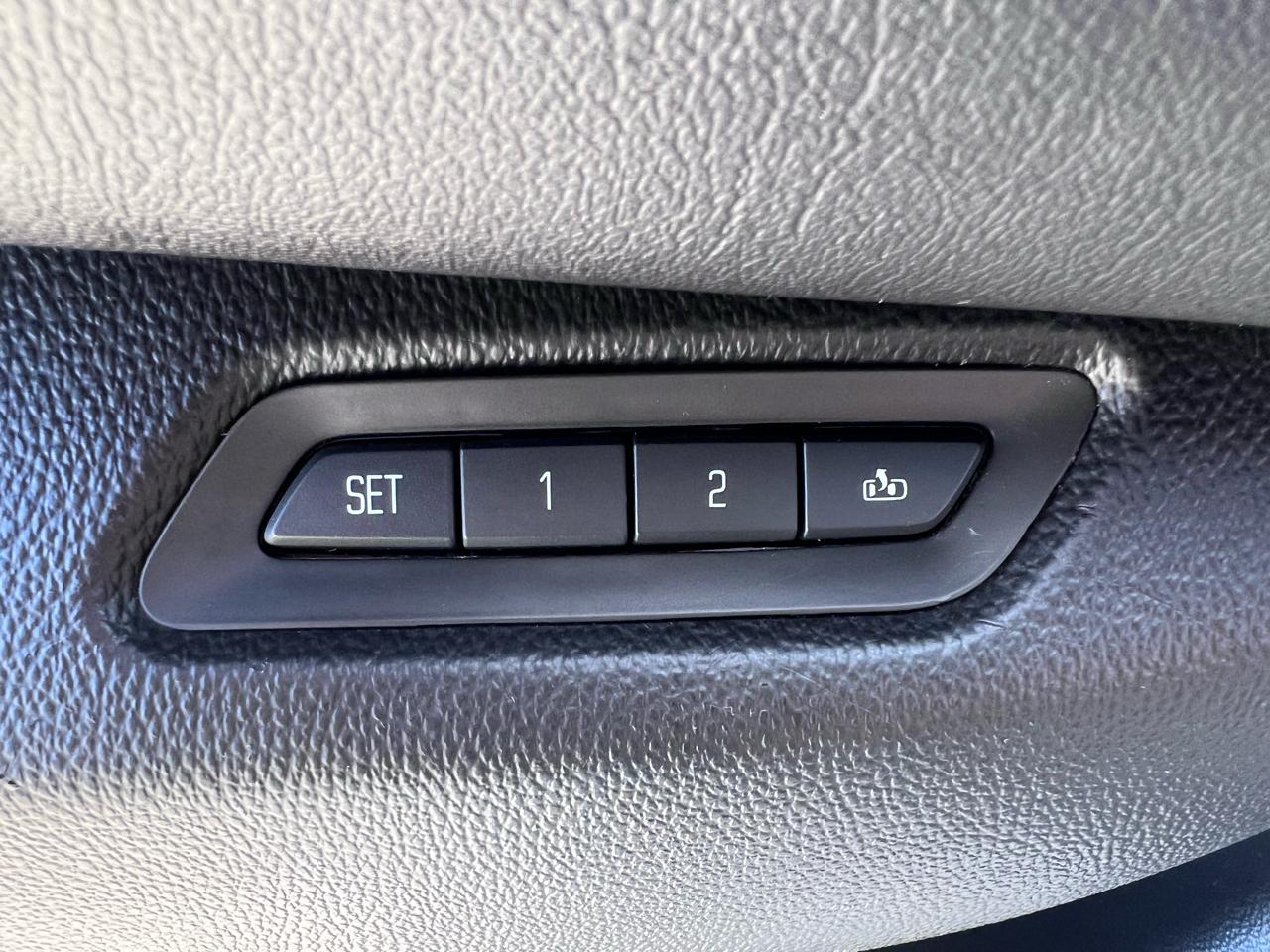 Cadillac Escalade Platinum 4WD 2016