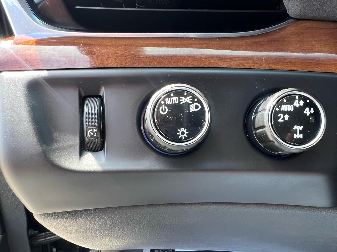 Cadillac Escalade Platinum 4WD 2016