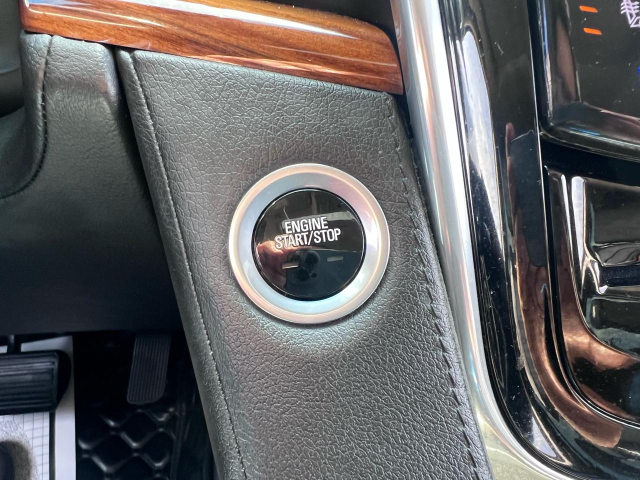Cadillac Escalade Platinum 4WD 2016