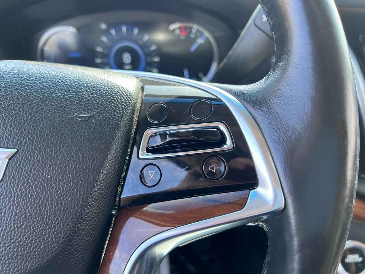 Cadillac Escalade Platinum 4WD 2016