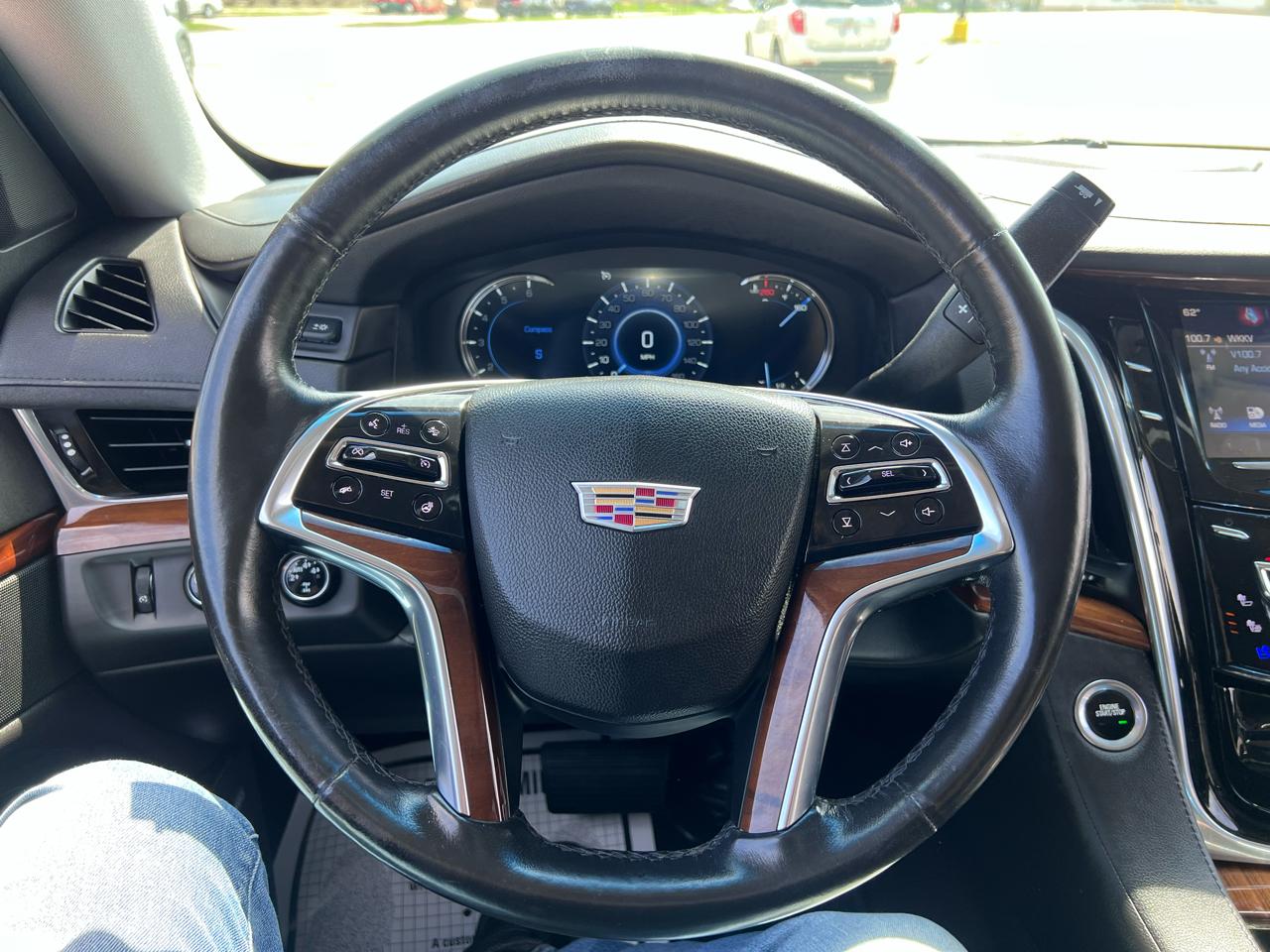 Cadillac Escalade Platinum 4WD 2016