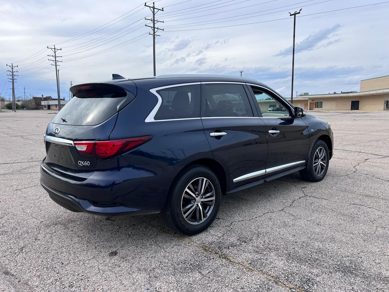 Infiniti QX60 Base AWD 2017
