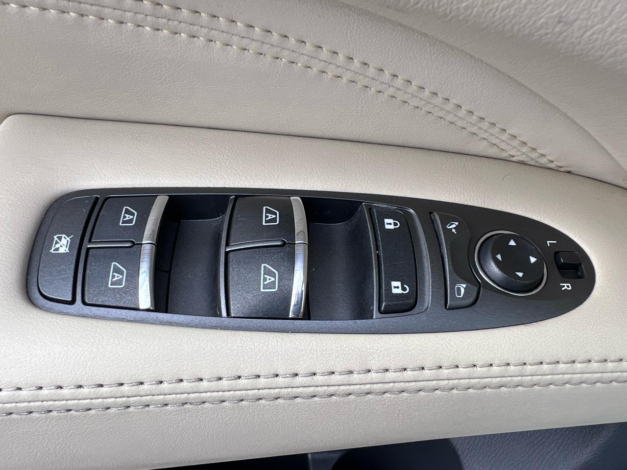 Infiniti QX60 Base AWD 2017