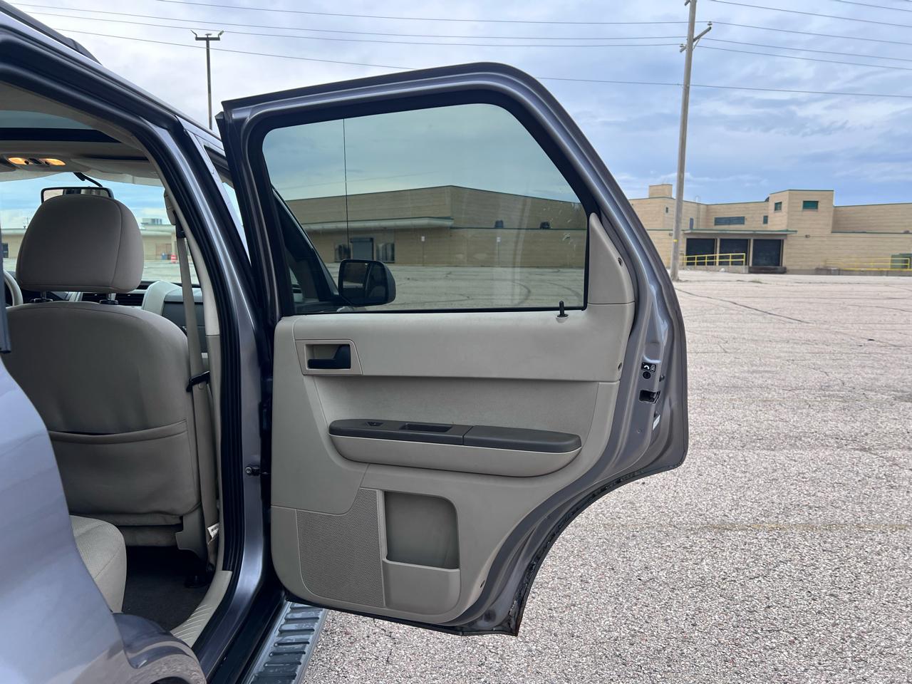 Ford Escape XLT 2WD V6 2008